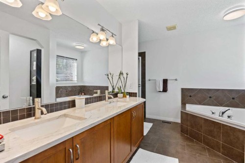 83 Aspen Stone Terrace Sw, Calgary, AB - Indoor Photo Showing Bathroom