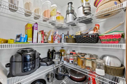 83 Aspen Stone Terrace Sw, Calgary, AB - Indoor