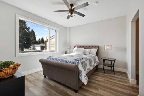 27-610 4 Avenue Sw, Sundre, AB - Indoor Photo Showing Bedroom