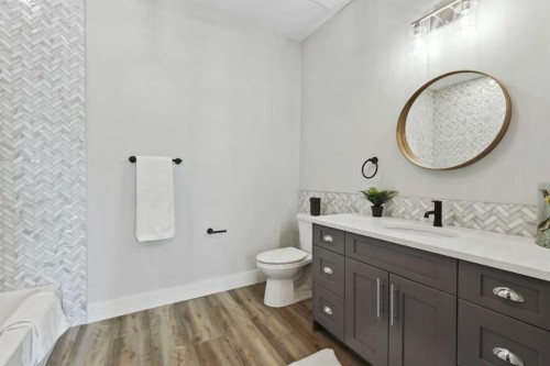 27-610 4 Avenue Sw, Sundre, AB - Indoor Photo Showing Bathroom