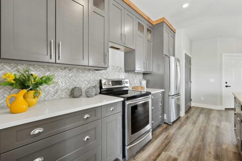 27-610 4 Avenue Sw, Sundre, AB - Indoor Photo Showing Kitchen With Upgraded Kitchen