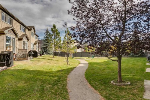 51 Spring Meadows Bay, Okotoks, AB - Outdoor