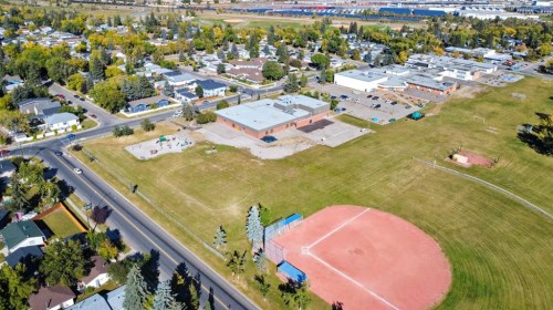 6609 19 Street Se, Calgary, AB - Outdoor With View