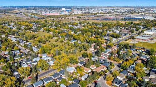 6609 19 Street Se, Calgary, AB - Outdoor With View