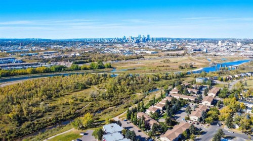 6609 19 Street Se, Calgary, AB - Outdoor With View