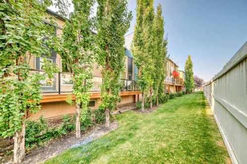 326 Covecreek Circle Ne, Calgary, AB - Outdoor