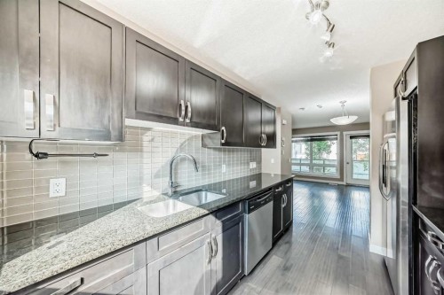 326 Covecreek Circle Ne, Calgary, AB - Indoor Photo Showing Kitchen With Stainless Steel Kitchen With Upgraded Kitchen