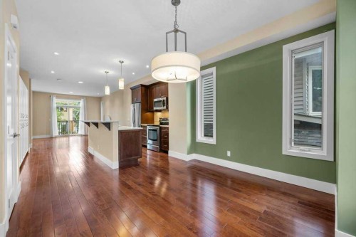 2512 16B Street Sw, Calgary, AB - Indoor Photo Showing Kitchen