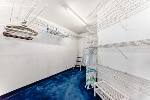 15 Whitewood Bay Ne, Calgary, AB - Indoor