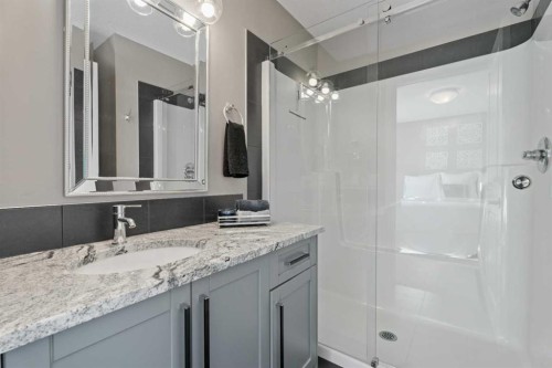 332 Lawthorn Way Se, Airdrie, AB - Indoor Photo Showing Bathroom