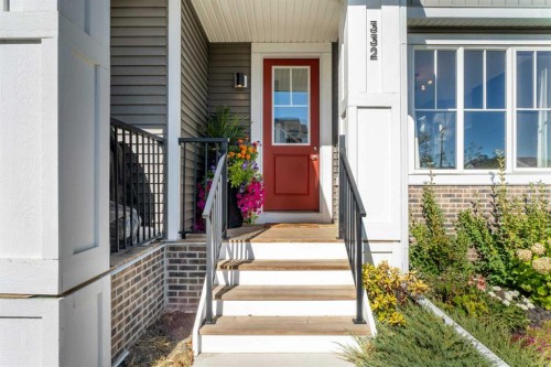 332 Lawthorn Way Se, Airdrie, AB - Outdoor With Exterior