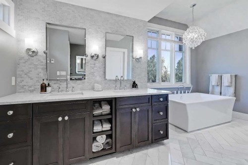 2 Granville Crescent Sw, Calgary, AB - Indoor Photo Showing Bathroom