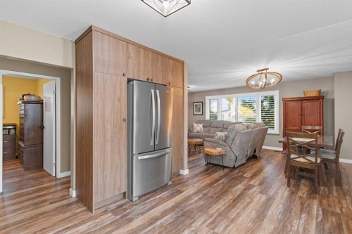 83 Brazeau Crescent Sw, Calgary, AB - Indoor