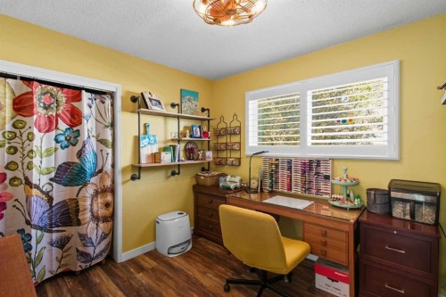 83 Brazeau Crescent Sw, Calgary, AB - Indoor Photo Showing Office