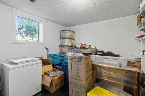 83 Brazeau Crescent Sw, Calgary, AB - Indoor