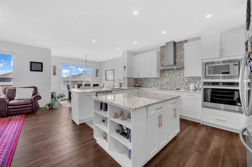 127 Ambleside Crescent Nw, Calgary, AB - Indoor Photo Showing Kitchen With Upgraded Kitchen