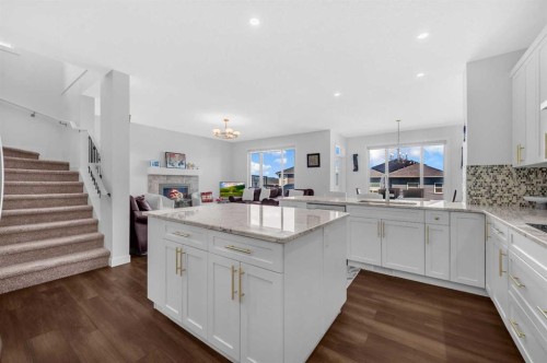127 Ambleside Crescent Nw, Calgary, AB - Indoor Photo Showing Kitchen With Upgraded Kitchen