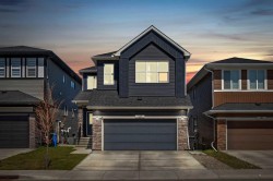 127 Ambleside Crescent NW Calgary, AB T3P 1S5