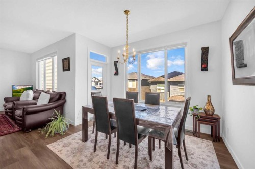 127 Ambleside Crescent Nw, Calgary, AB - Indoor Photo Showing Dining Room