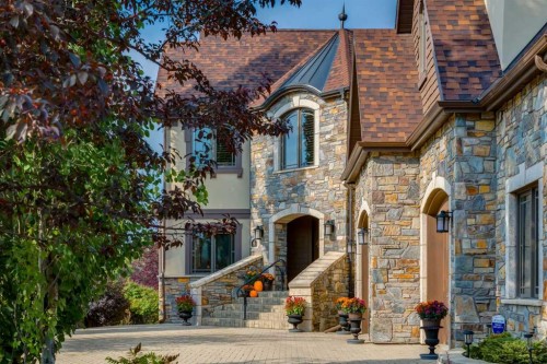 4 Aspen Ridge Bay Sw, Calgary, AB - Outdoor With Facade