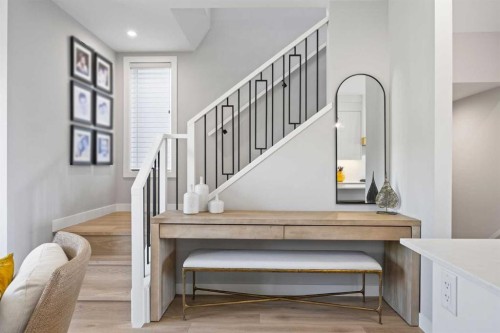 3044 85 Street Sw, Calgary, AB - Indoor Photo Showing Other Room