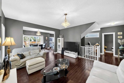 168 Cranford Drive Se, Calgary, AB - Indoor Photo Showing Living Room