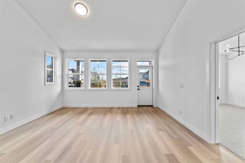 1800-15 Coopersfield Link Sw, Airdrie, AB - Indoor Photo Showing Other Room