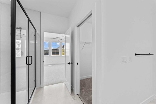 1800-15 Coopersfield Link Sw, Airdrie, AB - Indoor Photo Showing Other Room