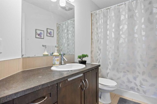 180 Panatella Way Nw, Calgary, AB - Indoor Photo Showing Bathroom
