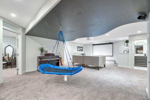 47 Cranleigh Green Se, Calgary, AB - Indoor Photo Showing Other Room