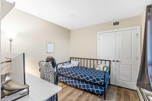 1403-99 Spruce Place Sw, Calgary, AB - Indoor Photo Showing Bedroom