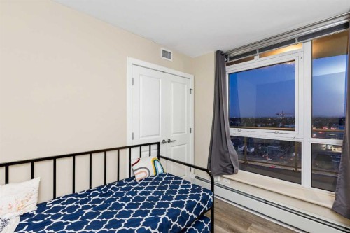 1403-99 Spruce Place Sw, Calgary, AB - Indoor Photo Showing Bedroom