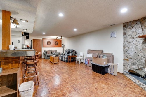 360 Malvern Close Ne, Calgary, AB - Indoor