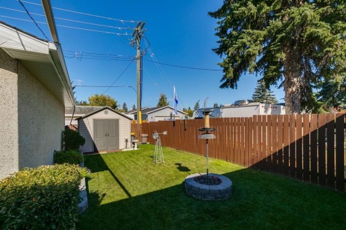 360 Malvern Close Ne, Calgary, AB - Outdoor