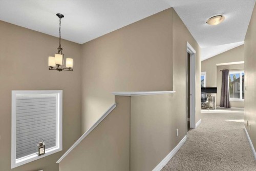 195 Hillcrest Circle Sw, Airdrie, AB - Indoor Photo Showing Other Room