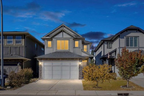 195 Hillcrest Circle Sw, Airdrie, AB - Outdoor With Facade
