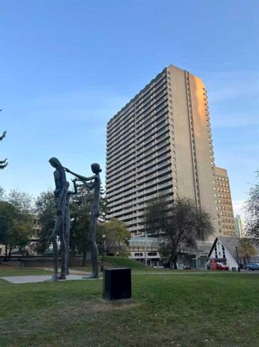 1704-221 6 Avenue SE Calgary, AB T2G 4Z9