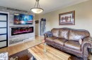 1509 38 Street Se, Calgary, AB  - Indoor Photo Showing Living Room 
