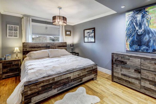 1509 38 Street Se, Calgary, AB - Indoor Photo Showing Bedroom