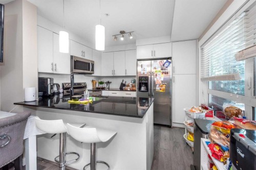 3102-240 Skyview Ranch Road Ne, Calgary, AB - Indoor Photo Showing Kitchen