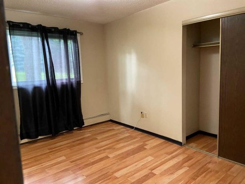 2410 14 Street Sw, Calgary, AB - Indoor Photo Showing Other Room