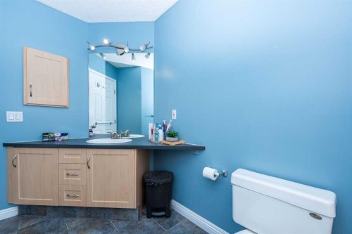49 Rocky Ridge Heath Nw, Calgary, AB - Indoor Photo Showing Bathroom