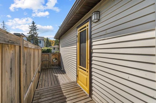 8736 34 Avenue Nw, Calgary, AB - Outdoor With Exterior