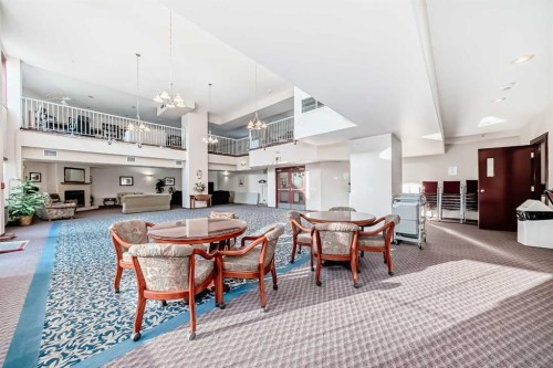 112-2850 51 Street Sw, Calgary, AB - Indoor Photo Showing Other Room