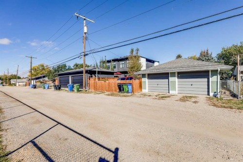 955 15 Avenue Ne, Calgary, AB - Outdoor