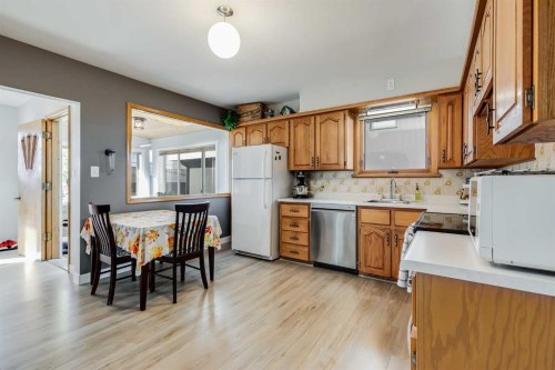 955 15 Avenue Ne, Calgary, AB - Indoor