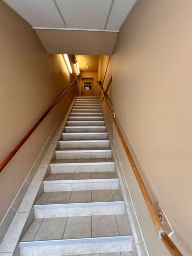 2120-8800 Venture Avenue Se, Calgary, AB 