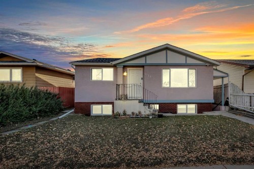 1019 Falworth Road Ne, Calgary, AB - Outdoor