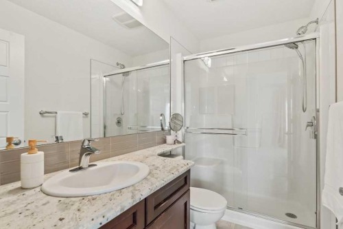 286 Redstone Drive Ne, Calgary, AB - Indoor Photo Showing Bathroom