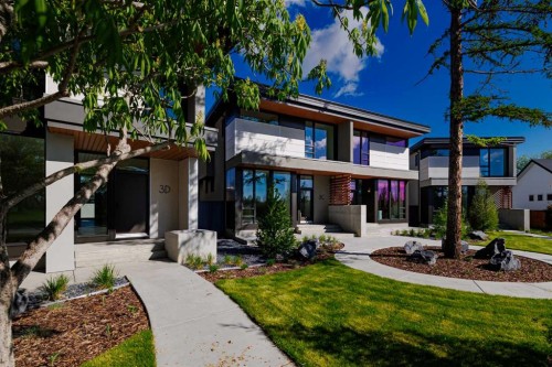 3D Willow Crescent Sw, Calgary, AB - Outdoor With Facade